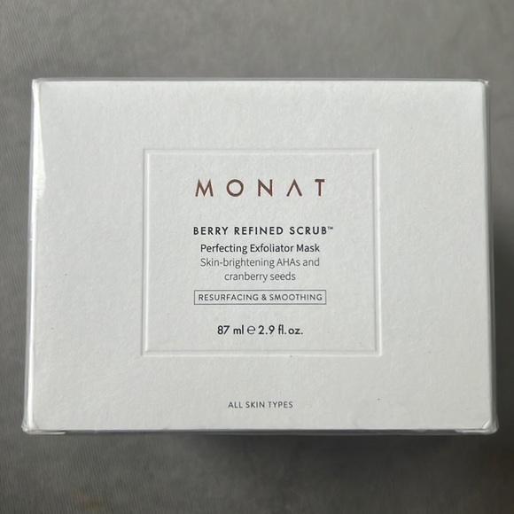 MONAT berry refined scrub - Picture 1 of 2